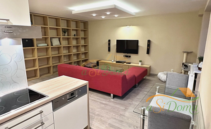 3-izbový byt s balkónom v Starom Meste, Košice - fotografia 3