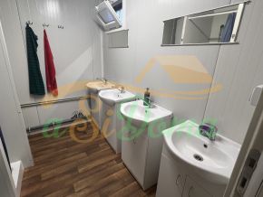 1731919062-14.JPG
